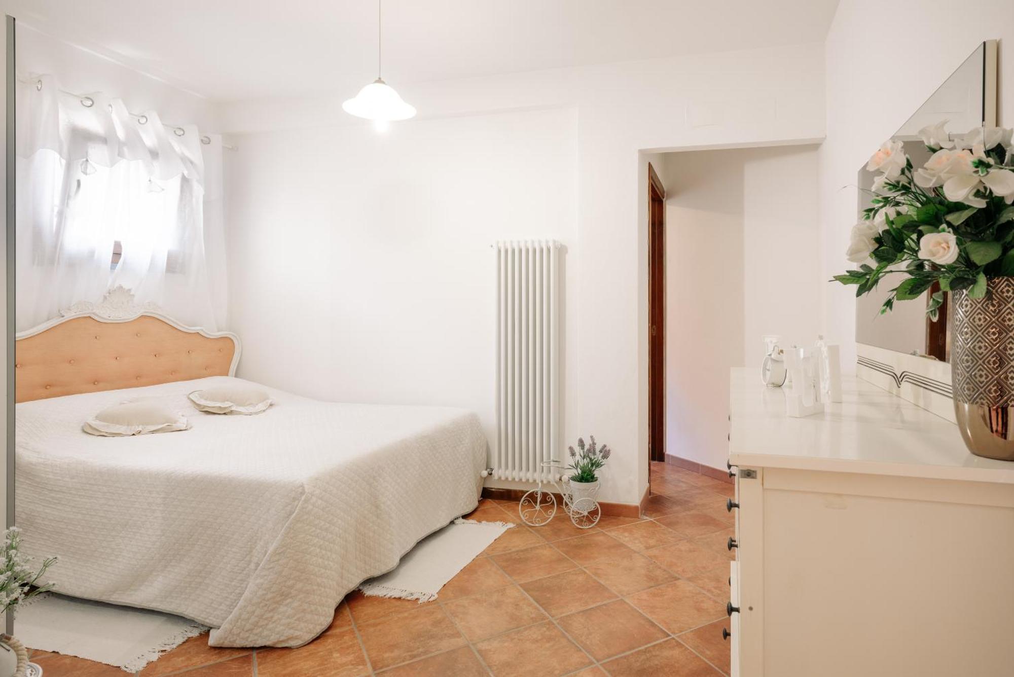 Ema'S Guest House Lucca Esterno foto